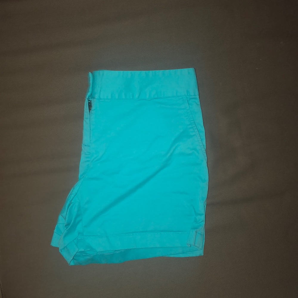 Excellent condition, Vineyard vine shorts!